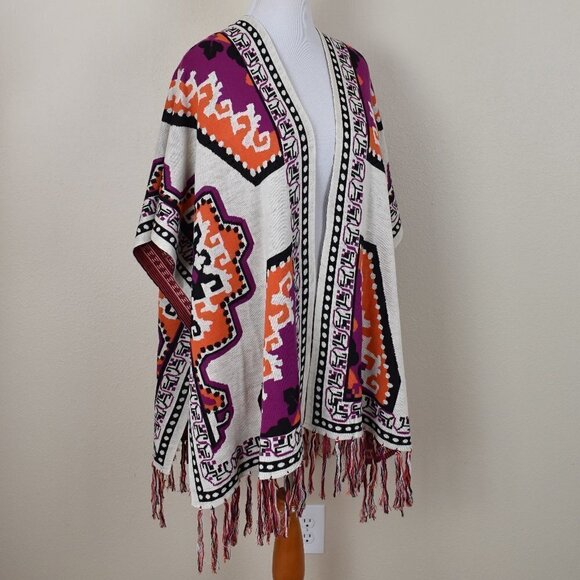Flying Tomato Ruana Fringe Poncho NEW - Picture 6 of 7